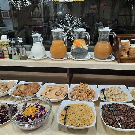 Hotel Grand Capital Tashkent Ngoại thất bức ảnh