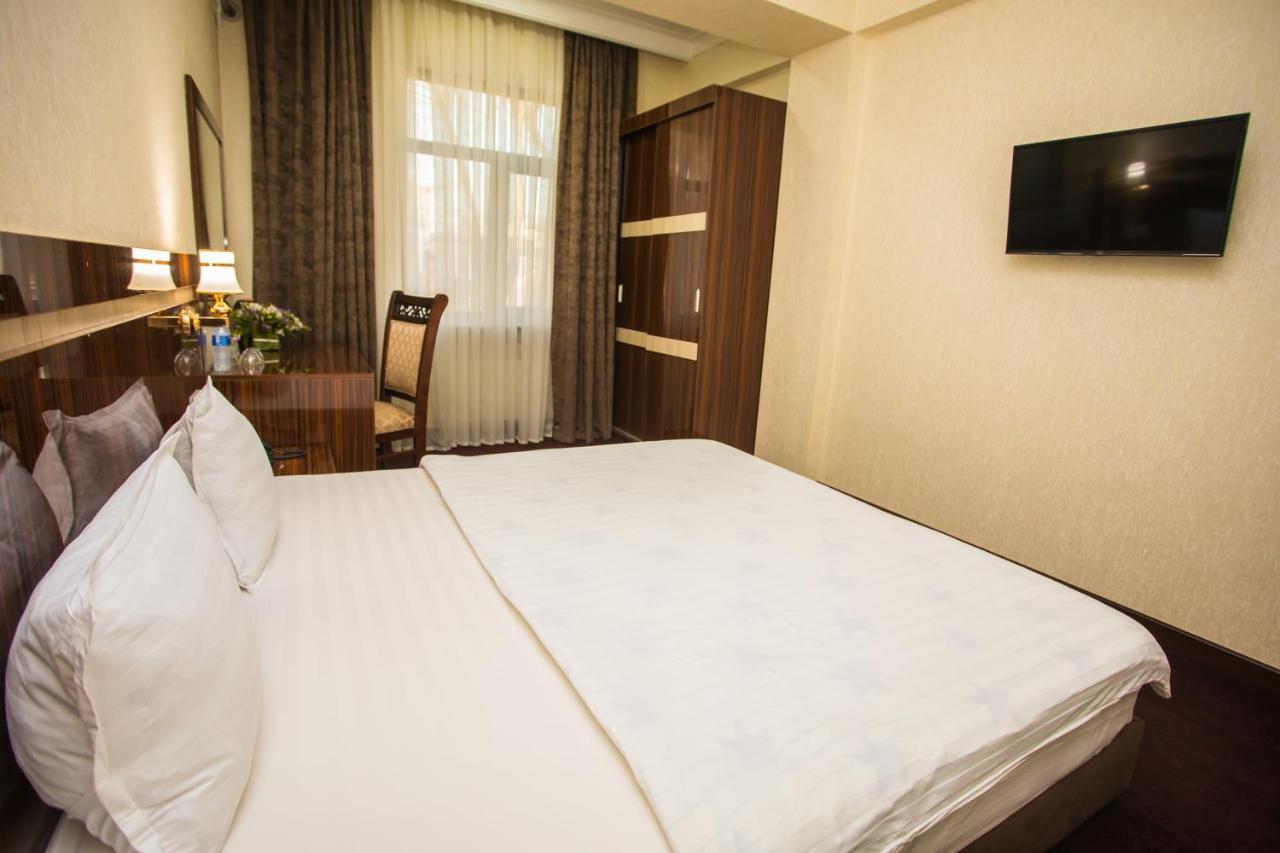 Hotel Grand Capital Tashkent Ngoại thất bức ảnh