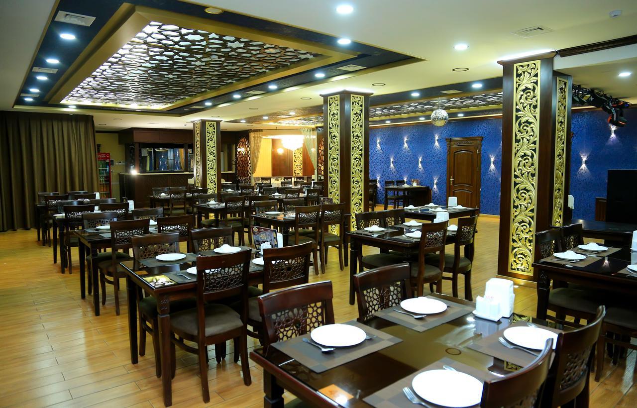 Hotel Grand Capital Tashkent Ngoại thất bức ảnh