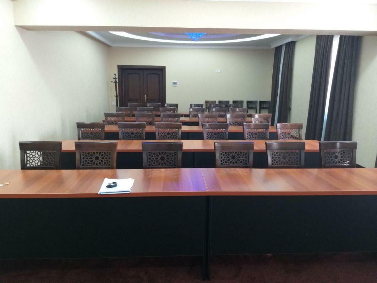 Hotel Grand Capital Tashkent Ngoại thất bức ảnh