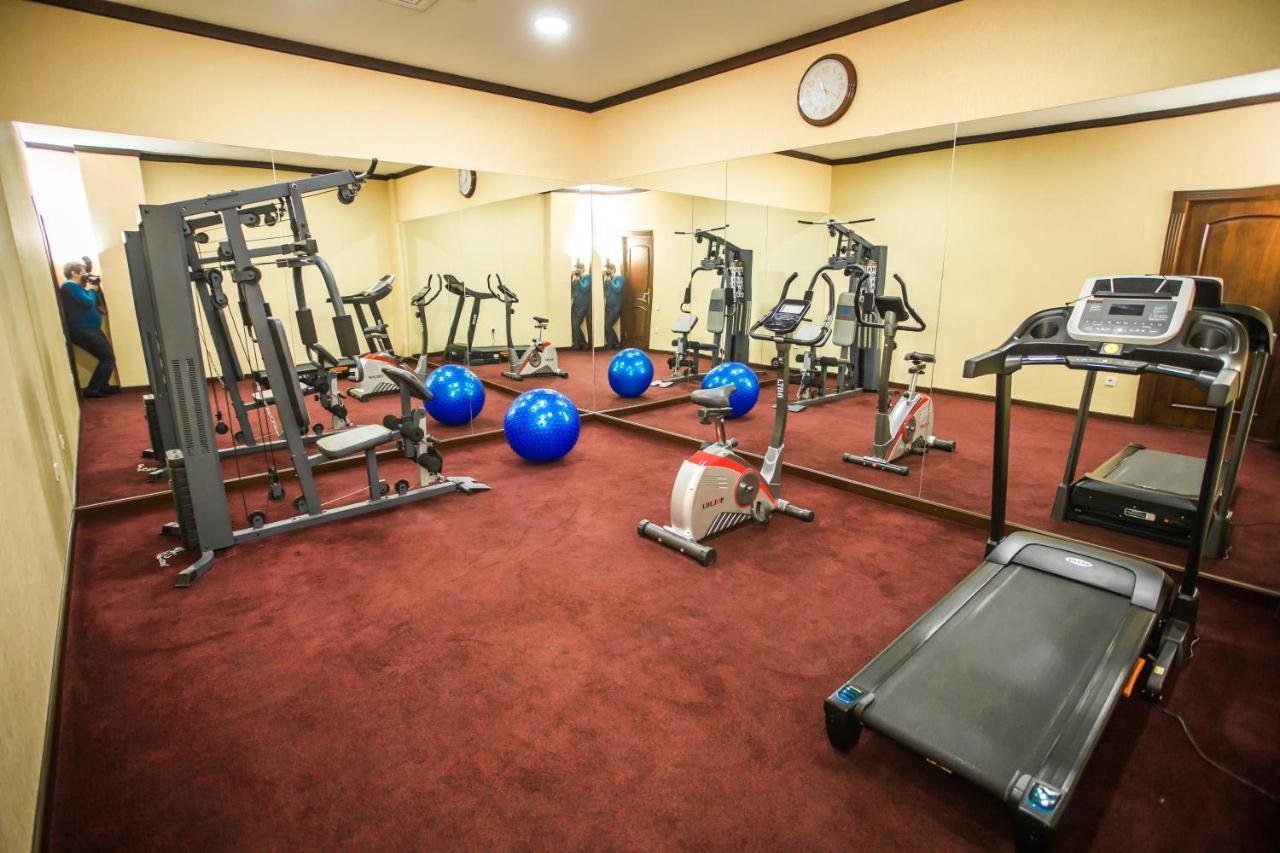 Hotel Grand Capital Tashkent Ngoại thất bức ảnh