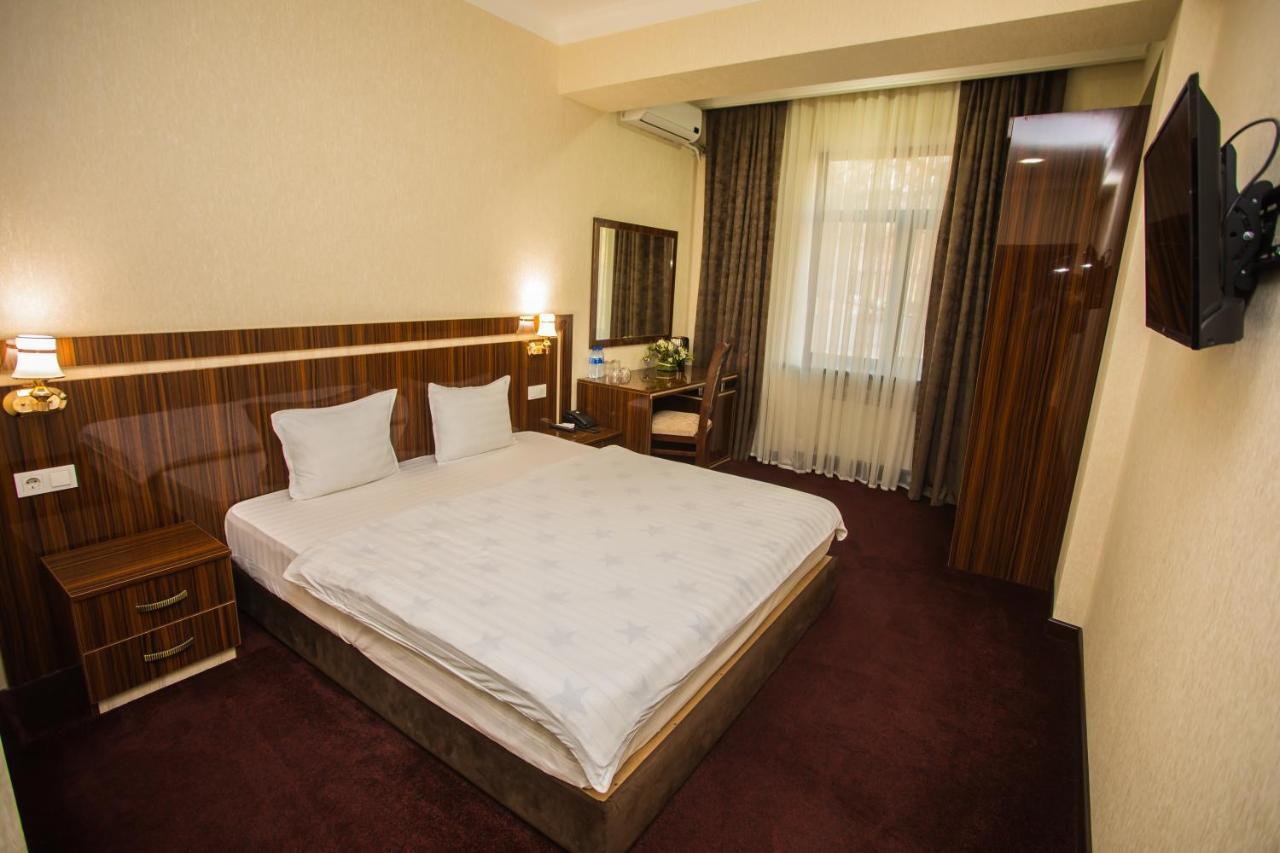 Hotel Grand Capital Tashkent Ngoại thất bức ảnh